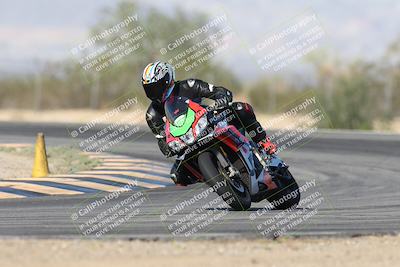 media/Nov-16-2025-Race Pace (Sun) [[8c5fa54630]]/Verified Riders/2-Turn 7 (945am)/